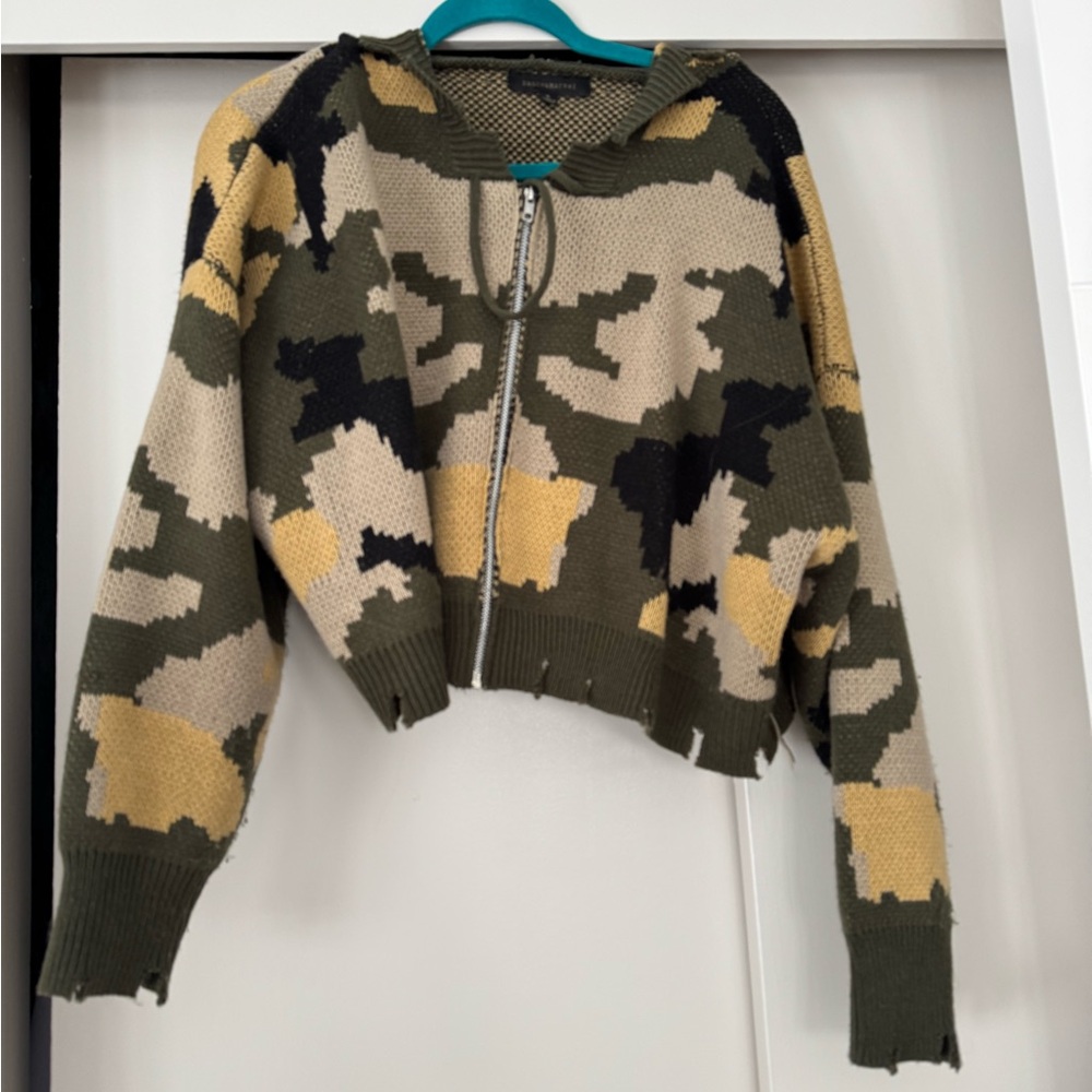 Dance & Marvel Green and Black Cardigan with Zip-Up Style